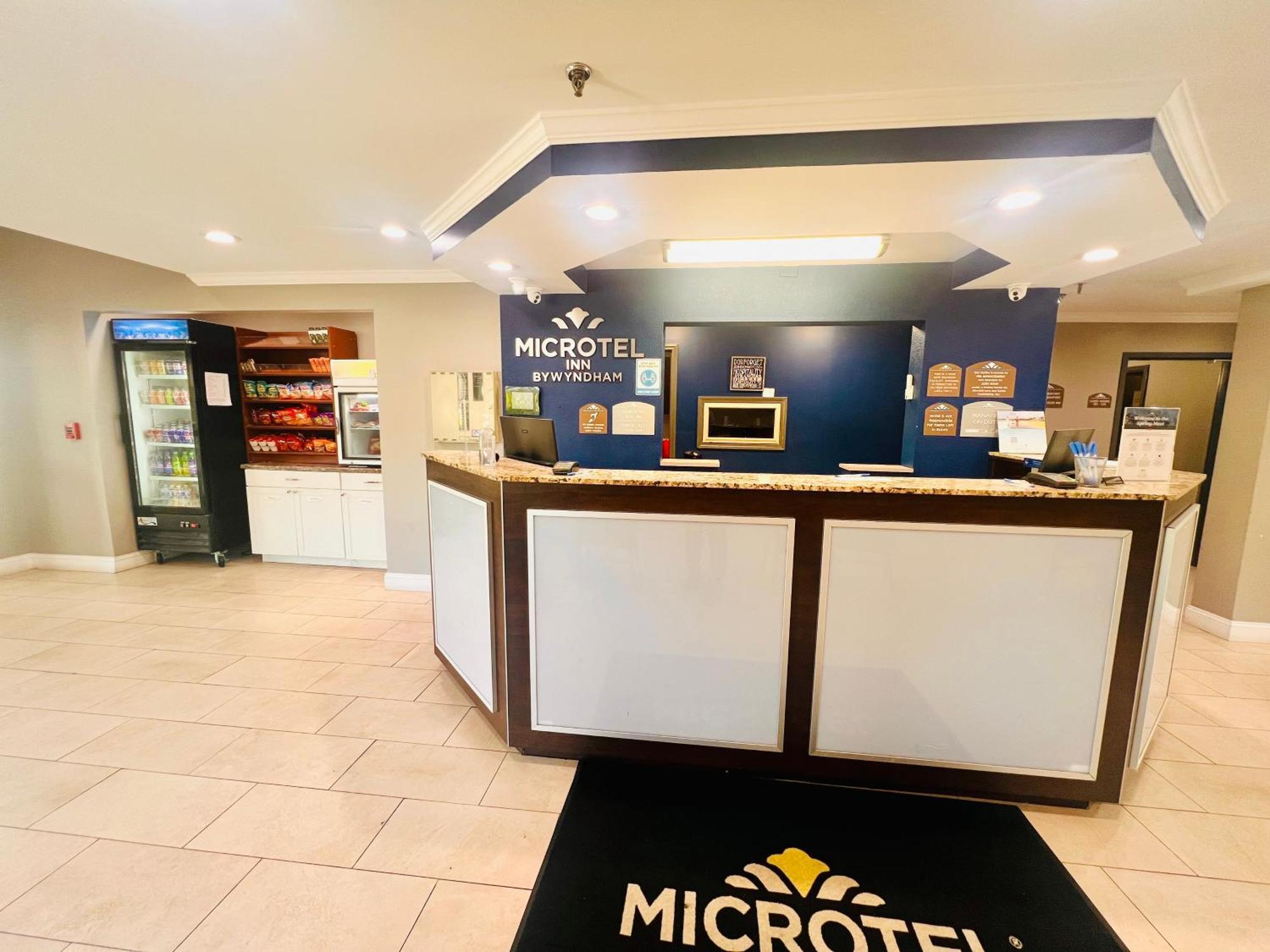 Microtel Inn By Wyndham Лексингтън Екстериор снимка