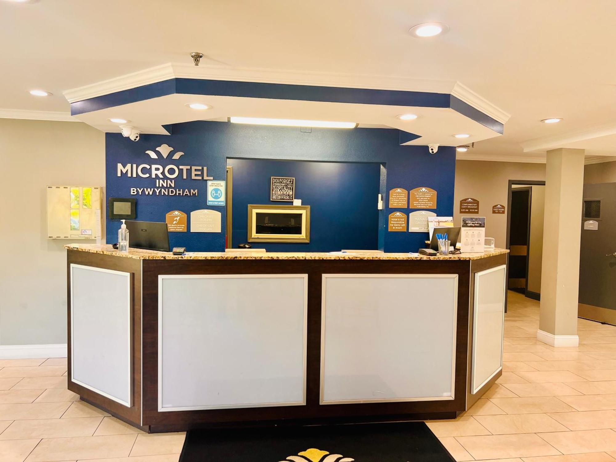 Microtel Inn By Wyndham Лексингтън Екстериор снимка