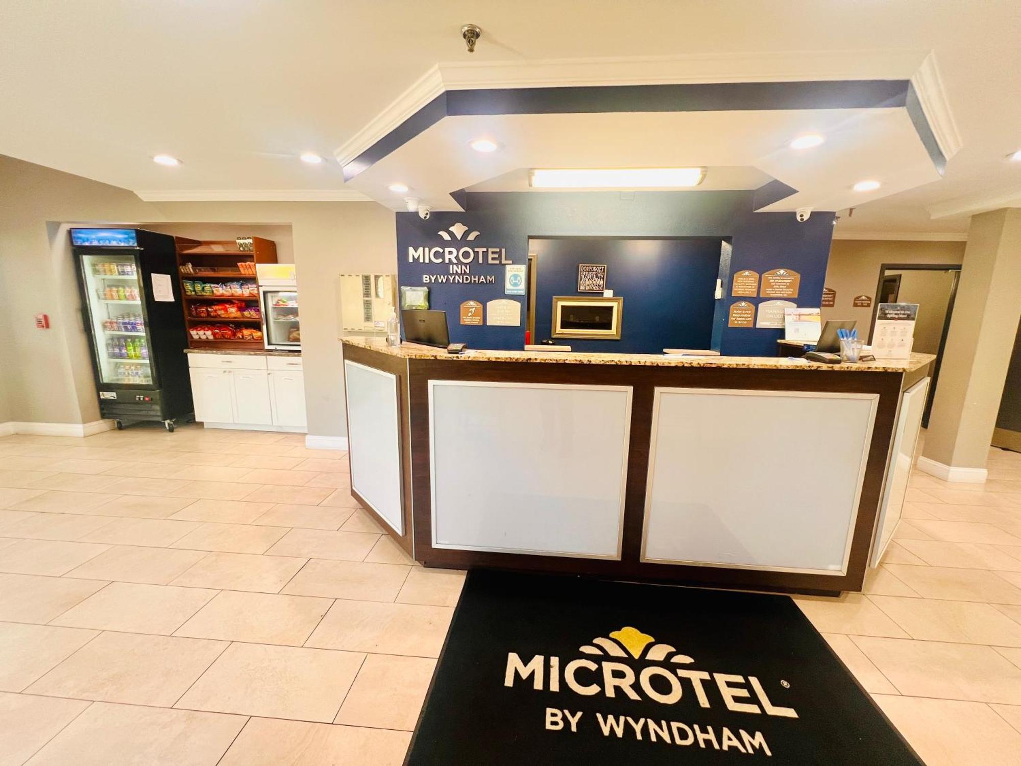 Microtel Inn By Wyndham Лексингтън Екстериор снимка